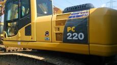 二手小松PC220-8挖掘机
