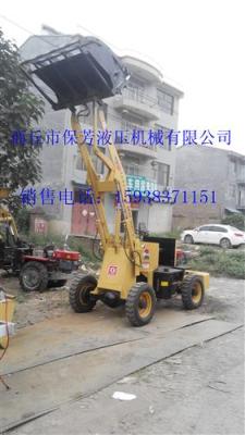小铲车生产厂家长期供应四驱铲车