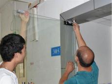 广州地弹簧玻璃门维修
