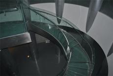 弧形全玻璃楼梯