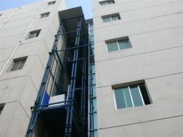 小型導軌式液壓升降平臺-導軌式升降機