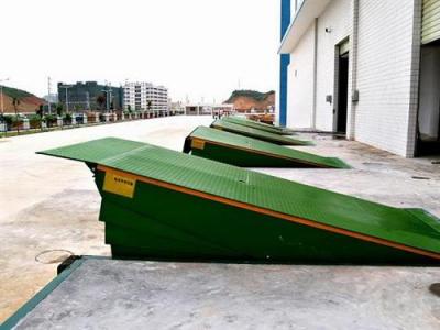 專用液壓登車橋-登車橋