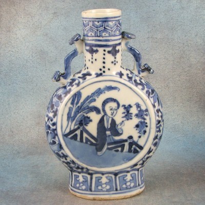 深圳哪里可以鉴定瓷器 瓷器拍卖 抱月瓶估价