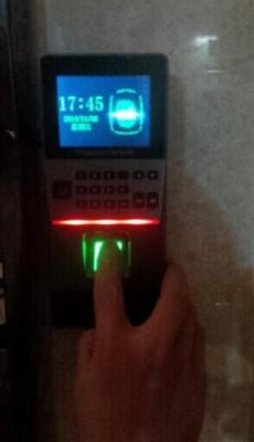 成都門禁安裝 成都機送貨上門