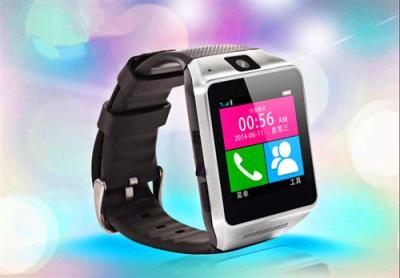时霸推出新款时尚智能手表 发信息显示来电